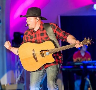 Photo from Ohnward Fine Arts Center